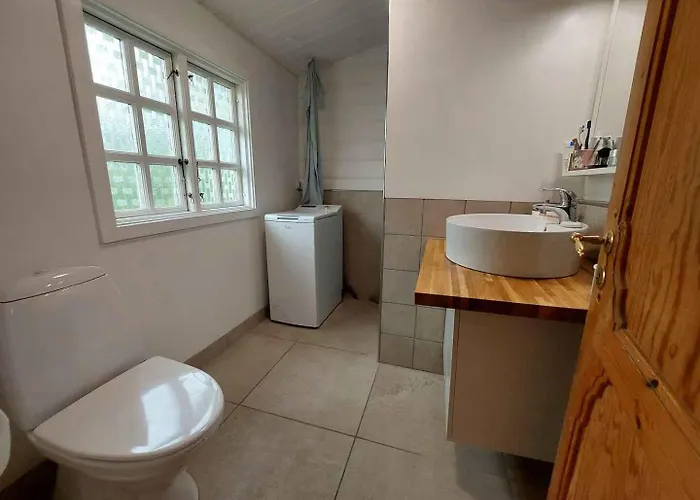 Dom wakacyjny Charming With A Large Lovely Garden